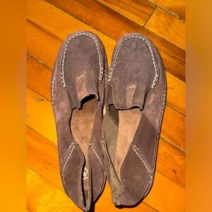 BRAND NEW womens ariat genuine leather slip on shoes